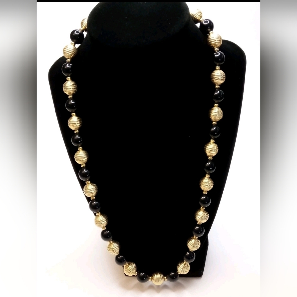 Vintage Lady Remington Black and Gold Acrylic Beaded Necklace ~ Signed ~ 24"EUC